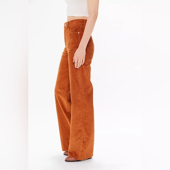 Levi's Ribcage Wide Leg Super High Rise Wide-Wale Corduroy Pants • Brown • 25 2 - Picture 8 of 15